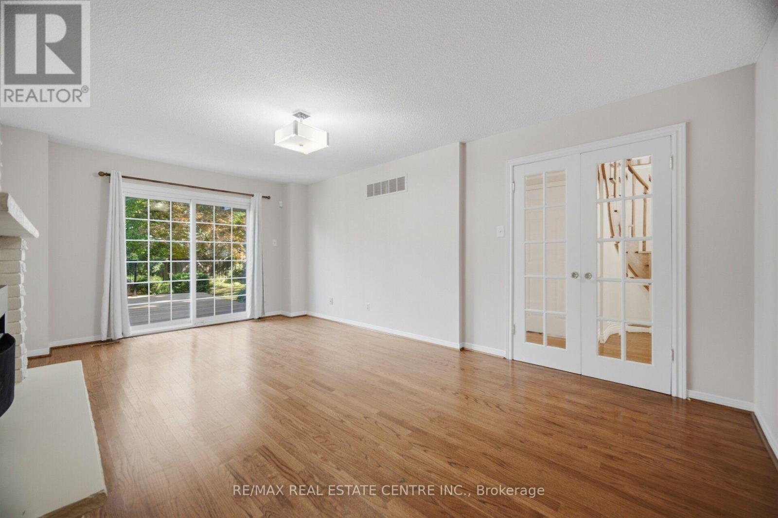 1572 Maple Ridge Drive, Mississauga, Ontario  L4W 3C8 - Photo 23 - W13820750
