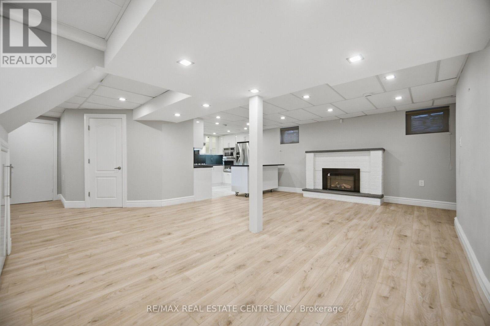 1572 Maple Ridge Drive, Mississauga, Ontario  L4W 3C8 - Photo 34 - W13820750