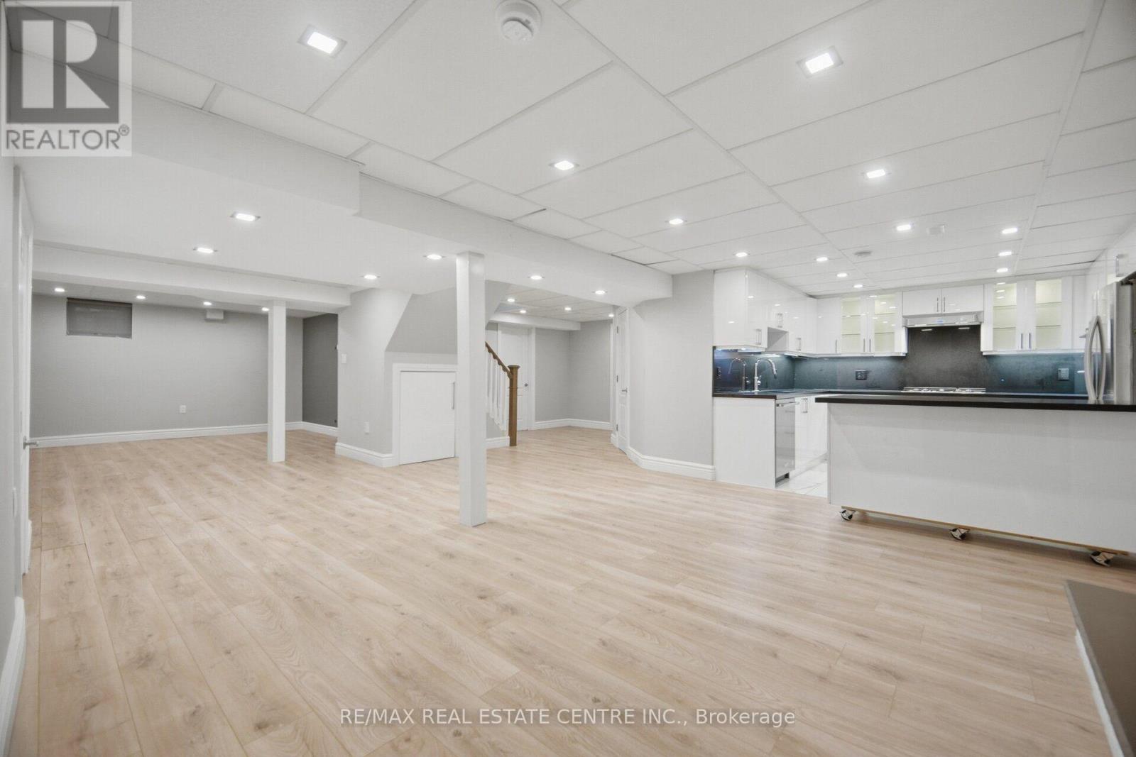 1572 Maple Ridge Drive, Mississauga, Ontario  L4W 3C8 - Photo 36 - W13820750