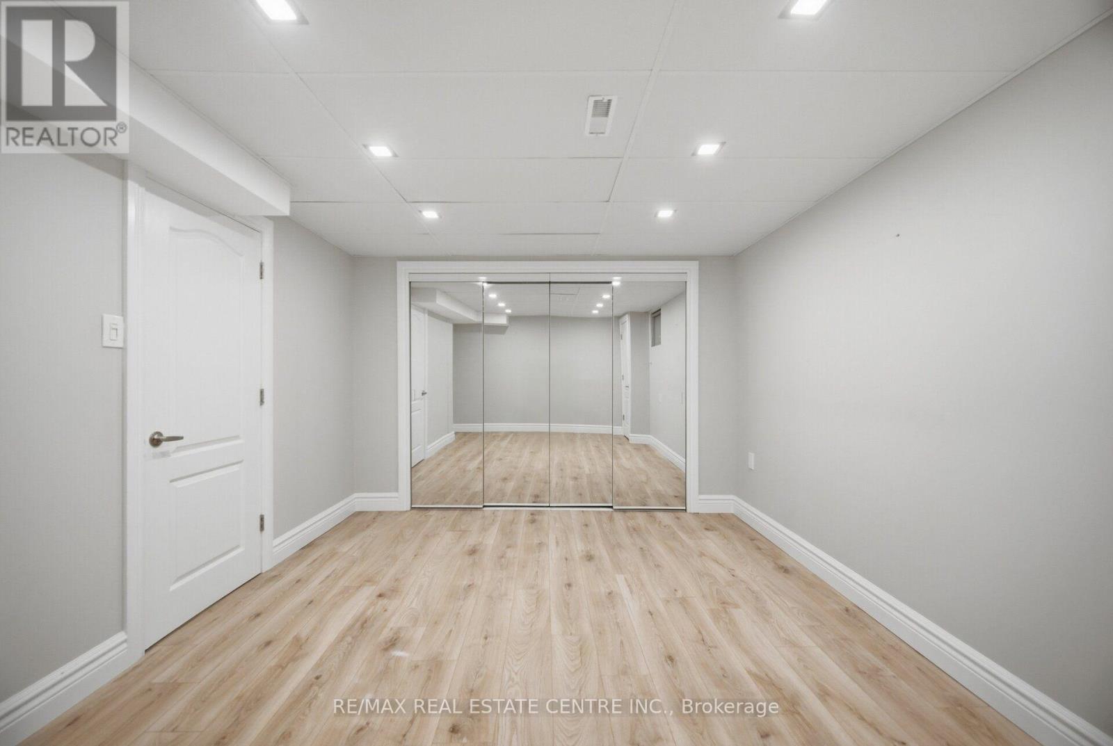1572 Maple Ridge Drive, Mississauga, Ontario  L4W 3C8 - Photo 42 - W13820750