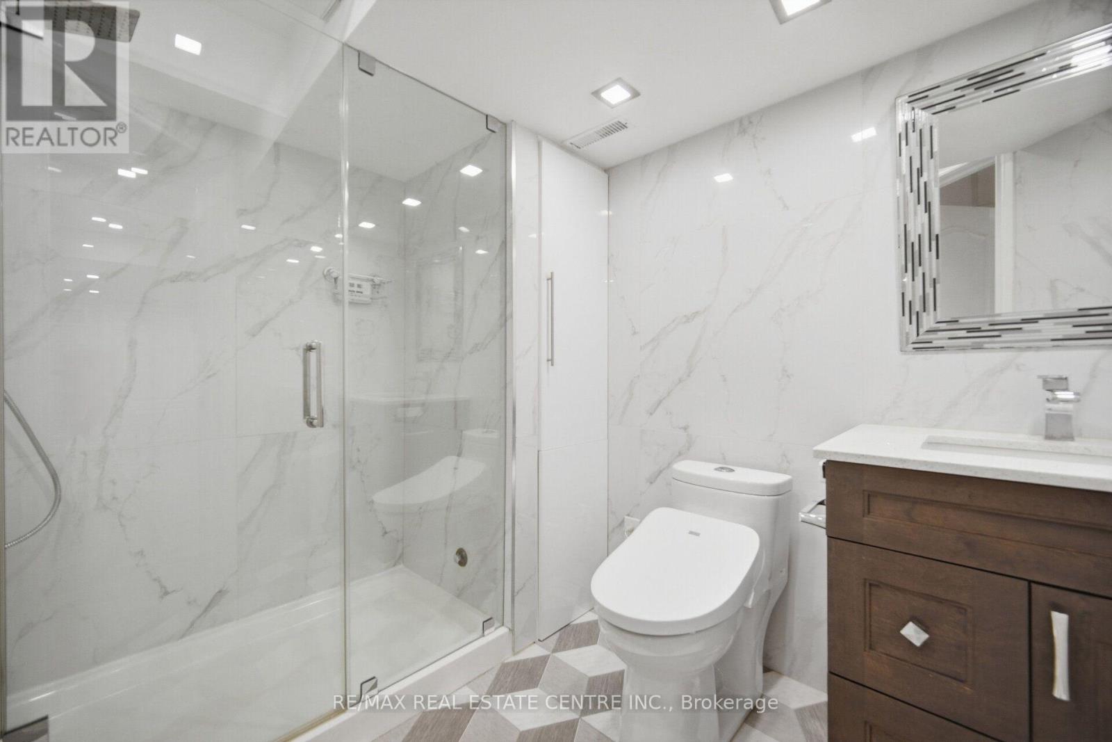 1572 Maple Ridge Drive, Mississauga, Ontario  L4W 3C8 - Photo 43 - W13820750