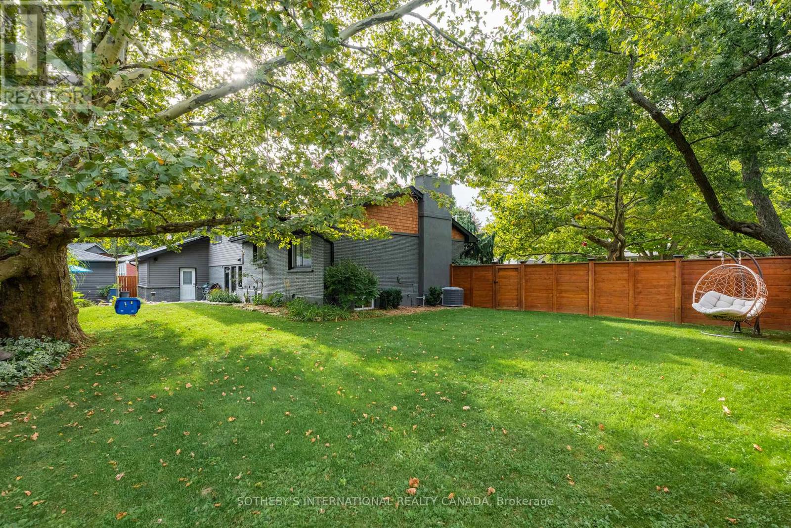 600 Deborah Crescent, Burlington, Ontario  L7T 2N1 - Photo 33 - W13820826