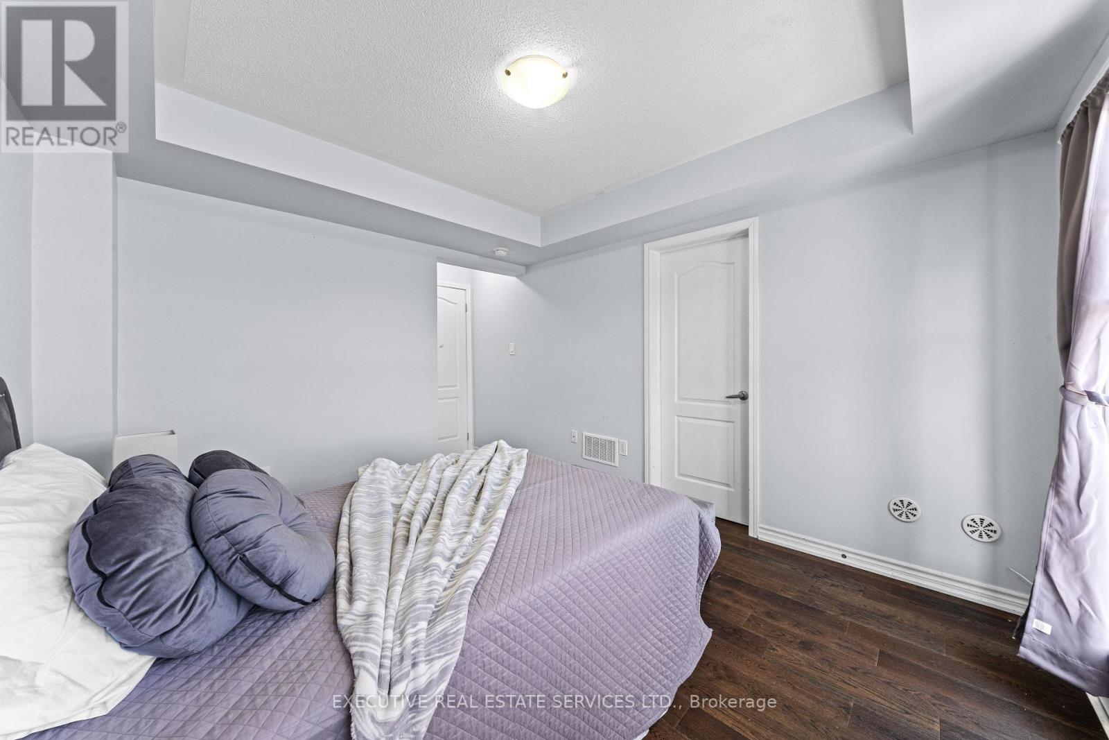 98 Bannister Crescent, Brampton, Ontario  L7A 4H4 - Photo 10 - W13820830