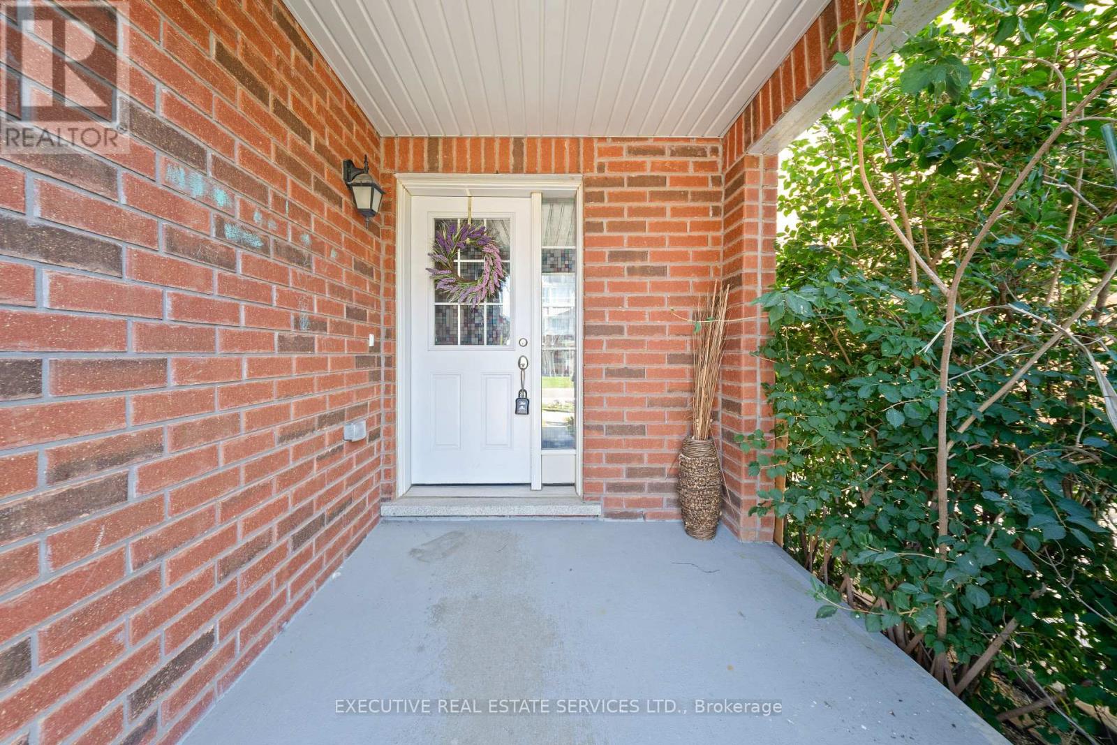 98 Bannister Crescent, Brampton, Ontario  L7A 4H4 - Photo 5 - W13820830