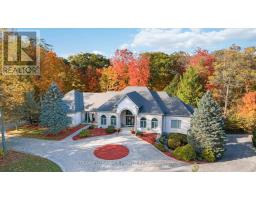 7 OLD OAK LANE, London South, Ontario