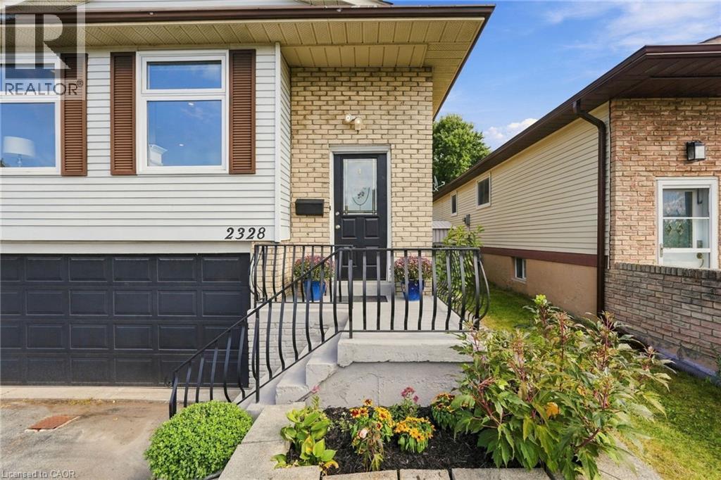 2328 Malcolm Crescent, Burlington, Ontario  L7P 4H4 - Photo 4 - 40865118
