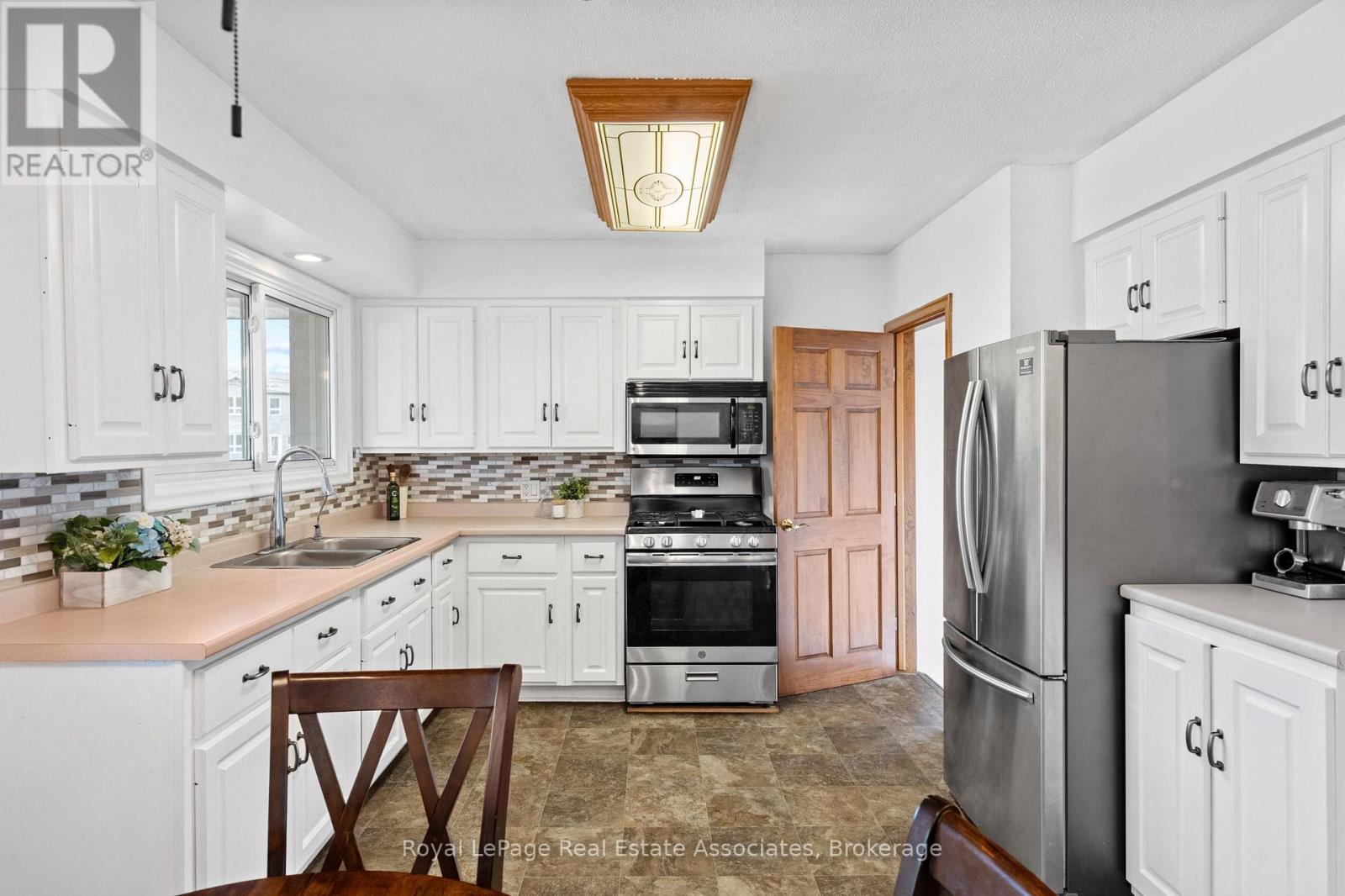 29 Trufal Avenue, Welland, Ontario  L3C 2A5 - Photo 8 - X13820680