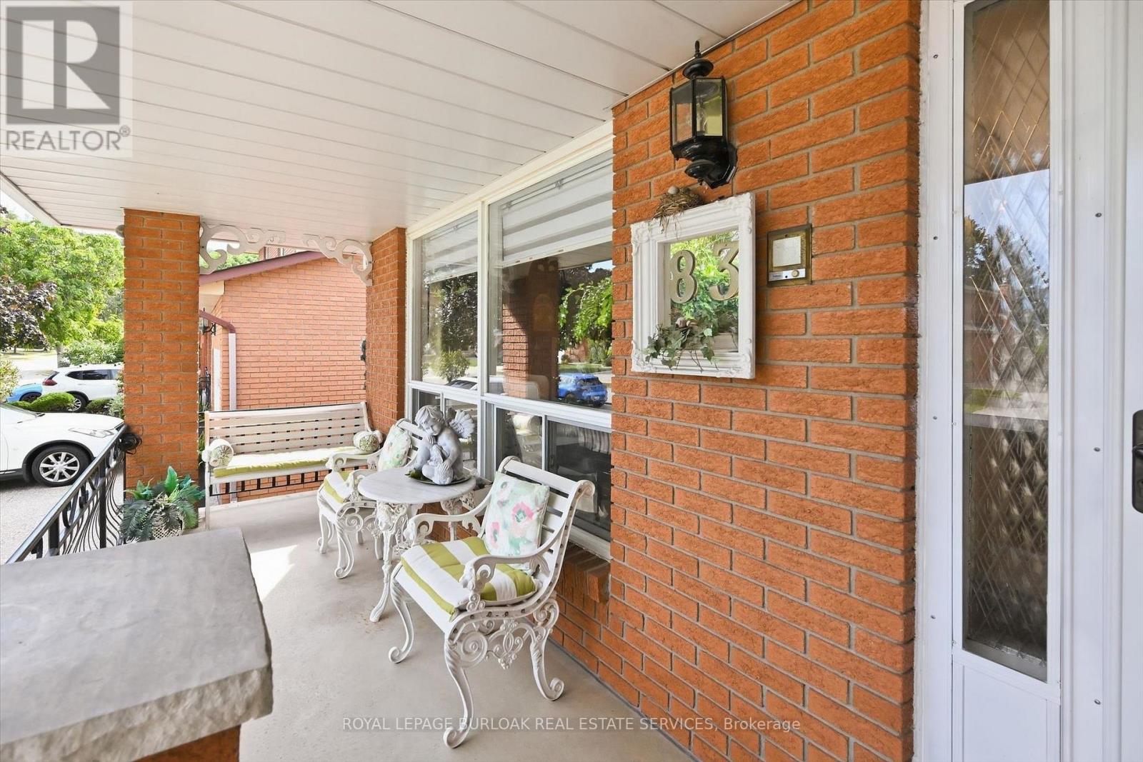 83 Oakridge Drive, Hamilton, Ontario  L8G 4P7 - Photo 4 - X13820754