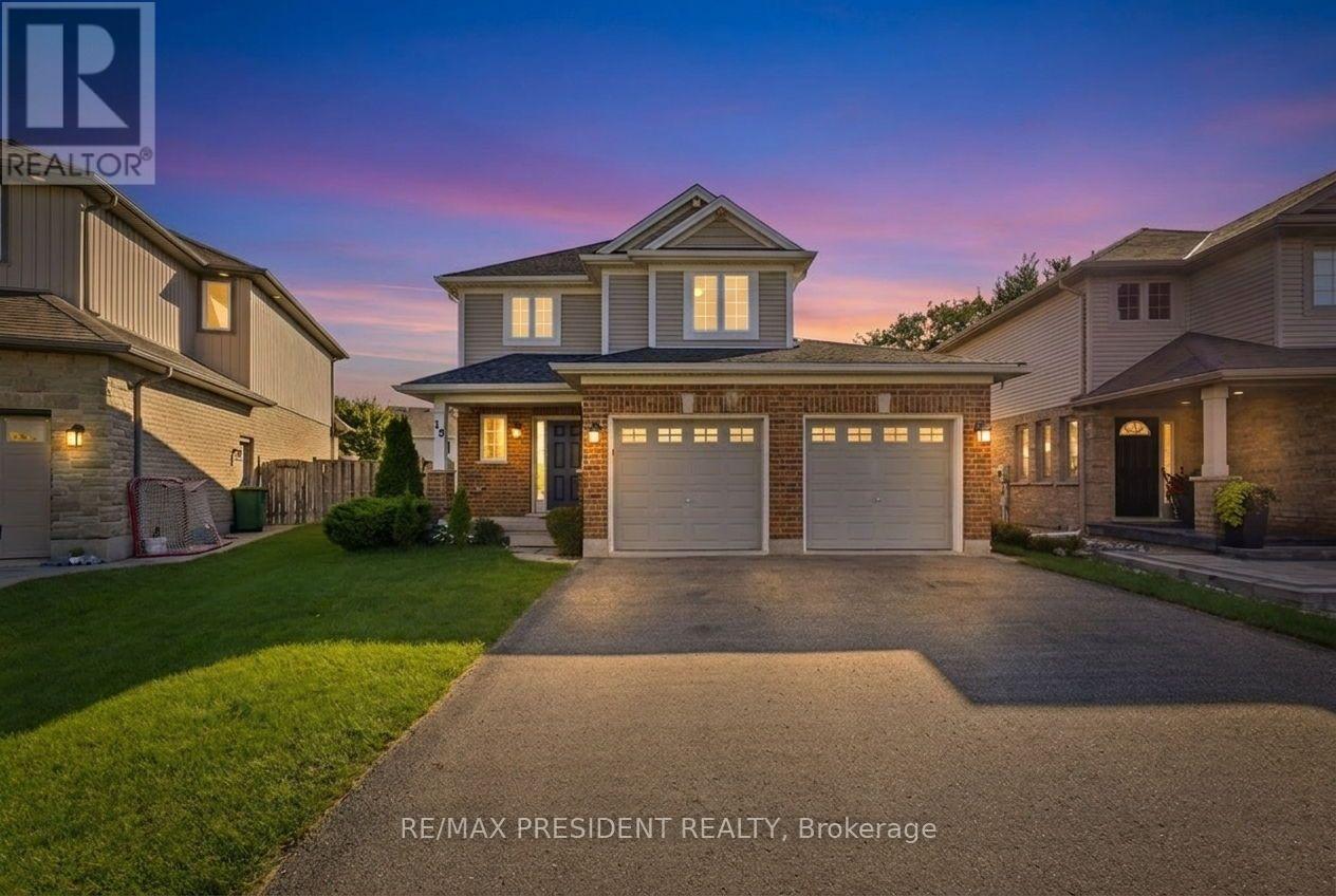 15 HARVEST COURT, St. Thomas, Ontario