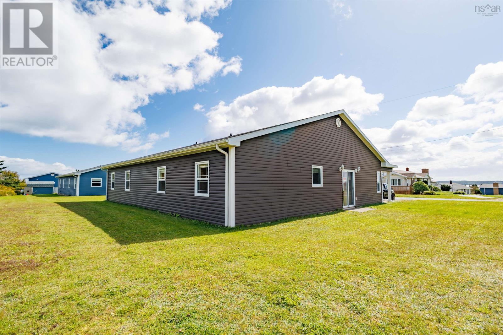 2577 Morien Hwy Highway, Port Morien, Nova Scotia  B1B 1C3 - Photo 8 - 202624173