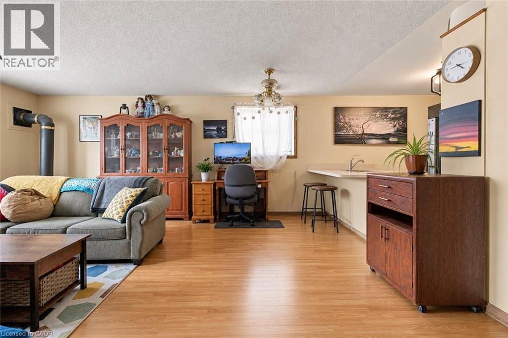 26 Renfrew Street E, Caledonia, Ontario  N3W 1E8 - Photo 16 - 40864893