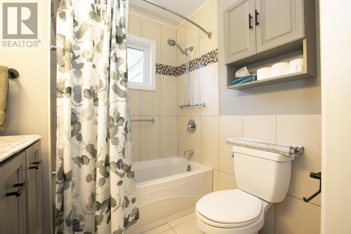 552 Lake St, Sault Ste. Marie, Ontario P6B 3L2 - Photo 32 - SM262656