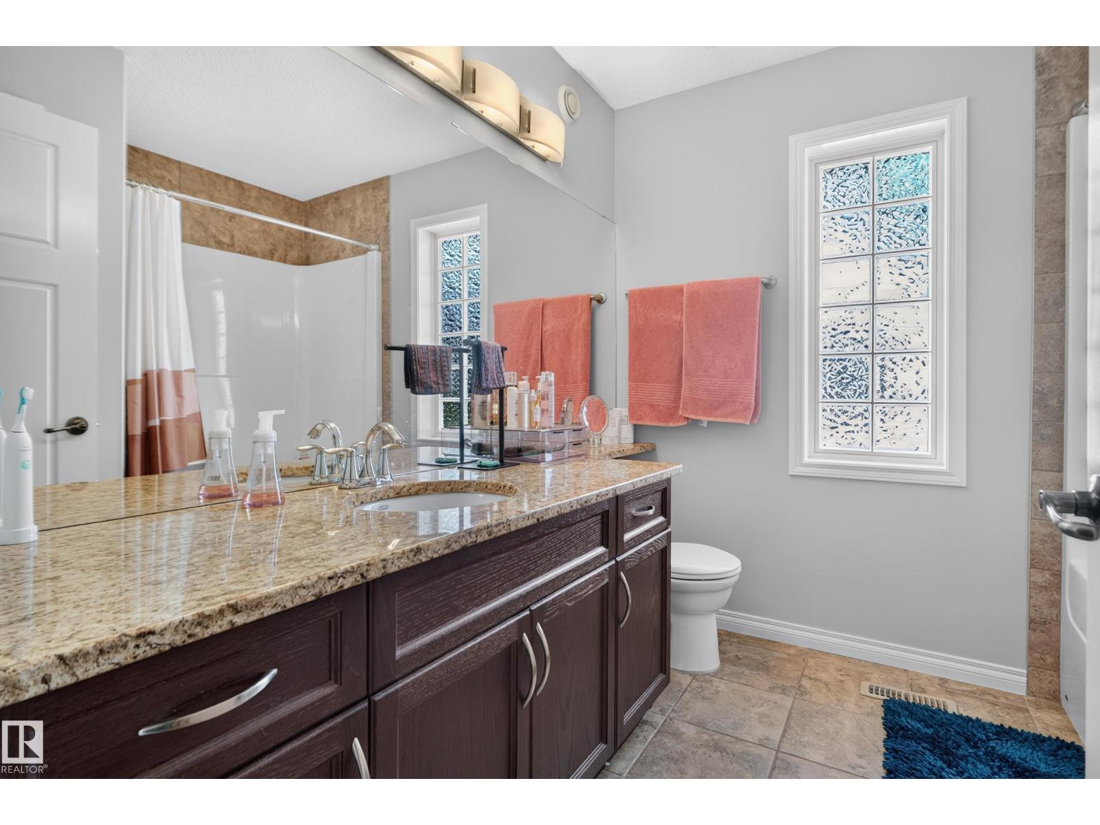 20853 92A AV NW photo 36