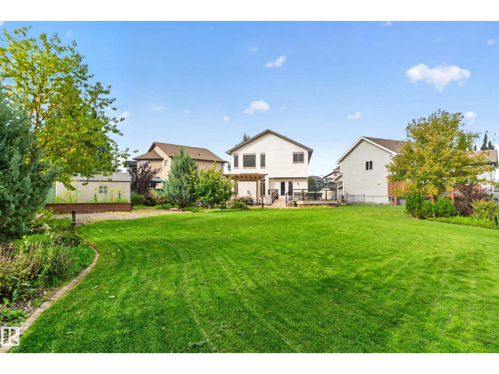 20853 92A AV NW photo 59