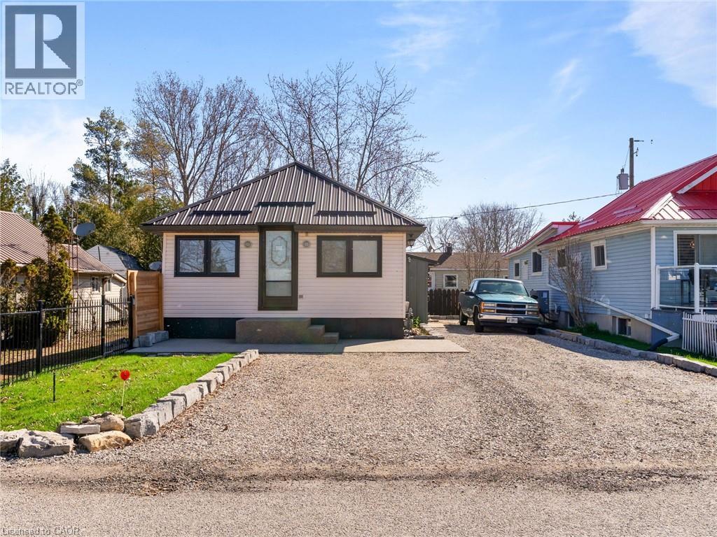 7 Park Street, Nanticoke, Ontario  N0A 1L0 - Photo 2 - 40845185