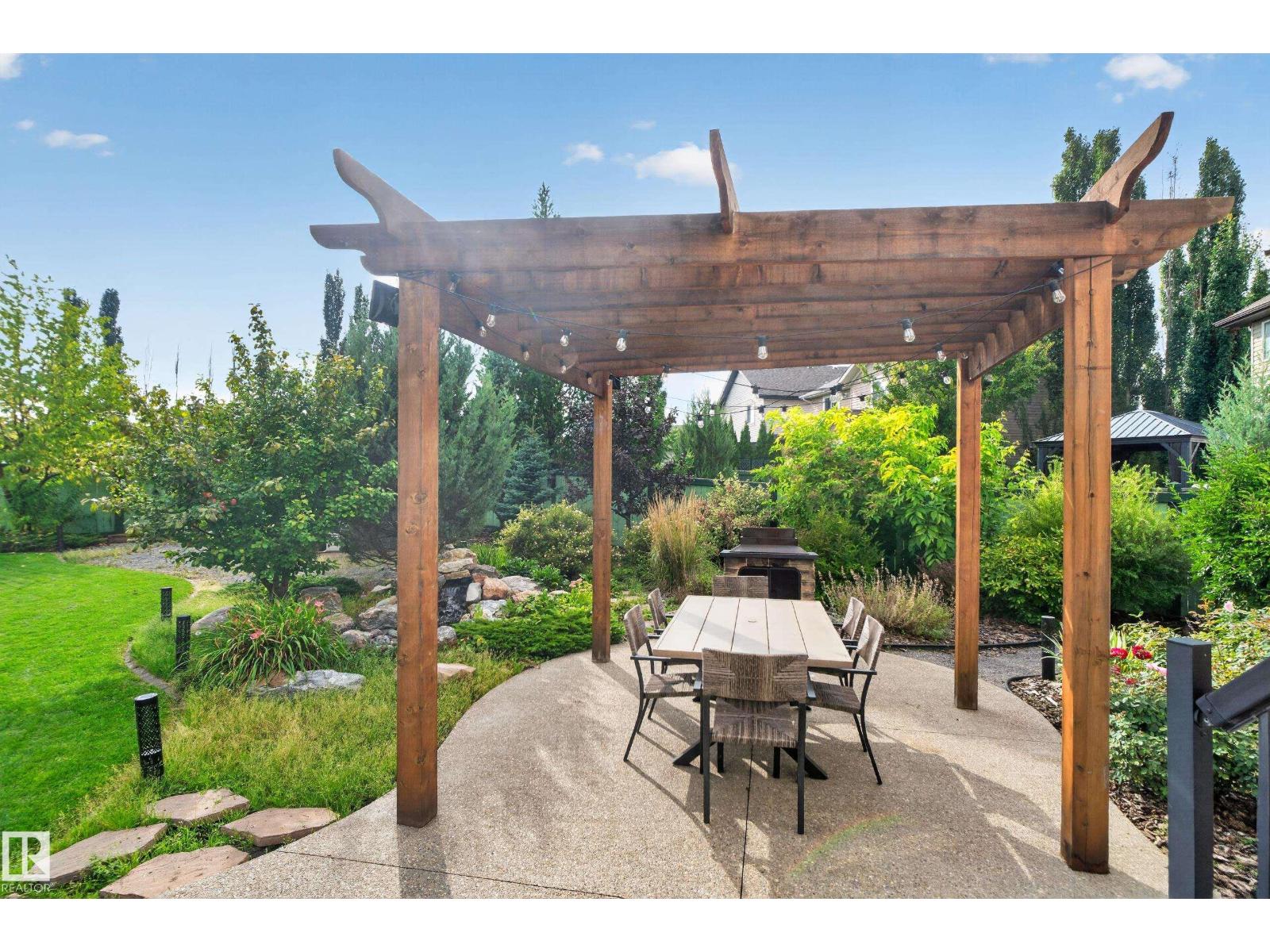 20853 92A AV NW photo 50
