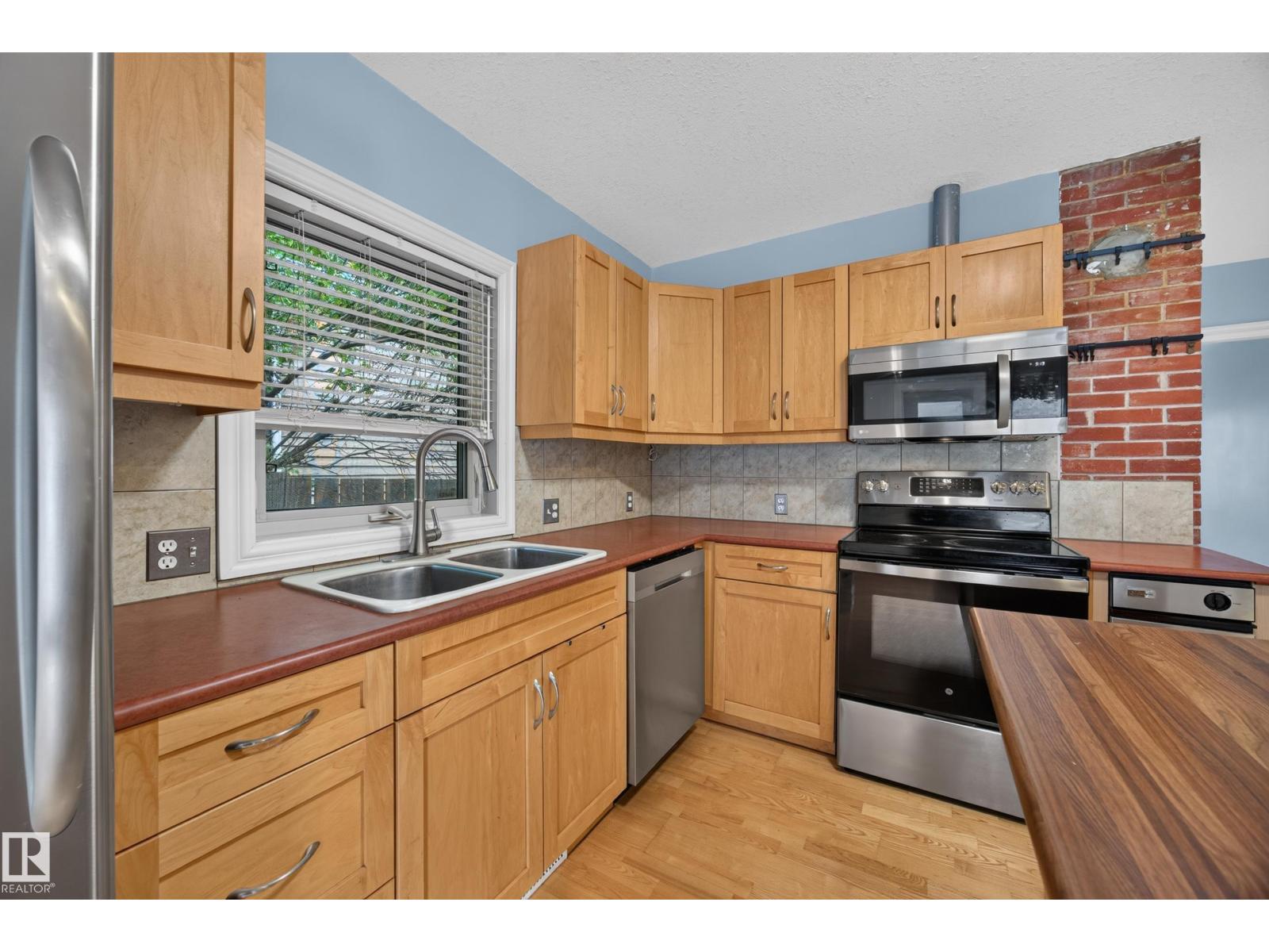 9615 75 Av NW, Edmonton, Alberta  T6E 1H7 - Photo 12 - E4510050