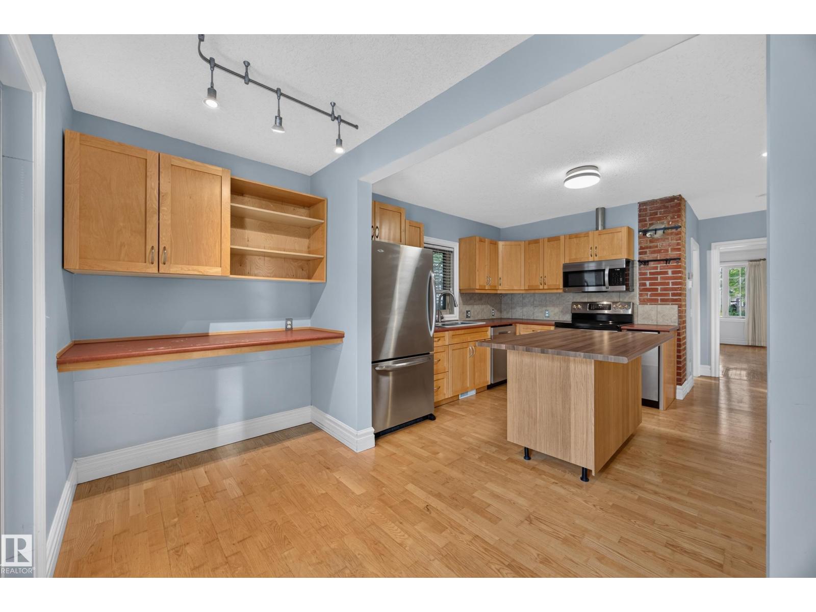 9615 75 Av NW, Edmonton, Alberta  T6E 1H7 - Photo 13 - E4510050