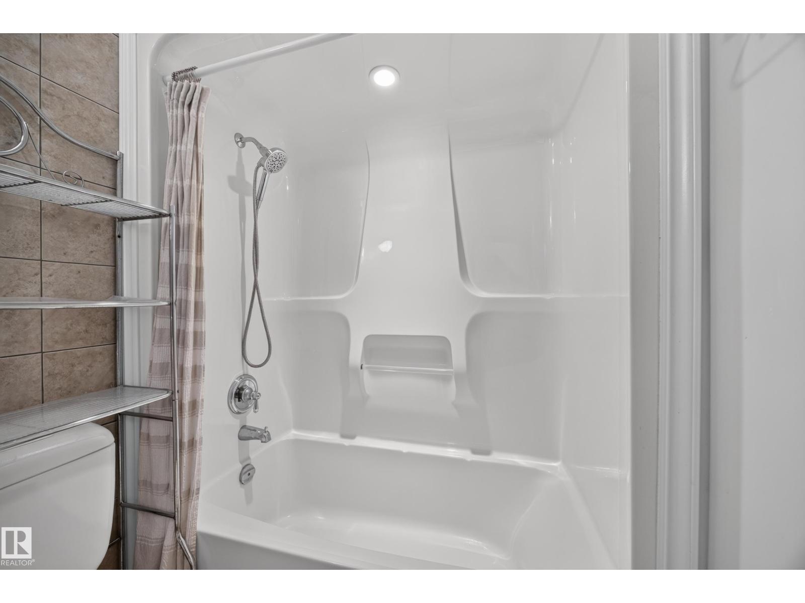 9615 75 Av NW, Edmonton, Alberta  T6E 1H7 - Photo 19 - E4510050