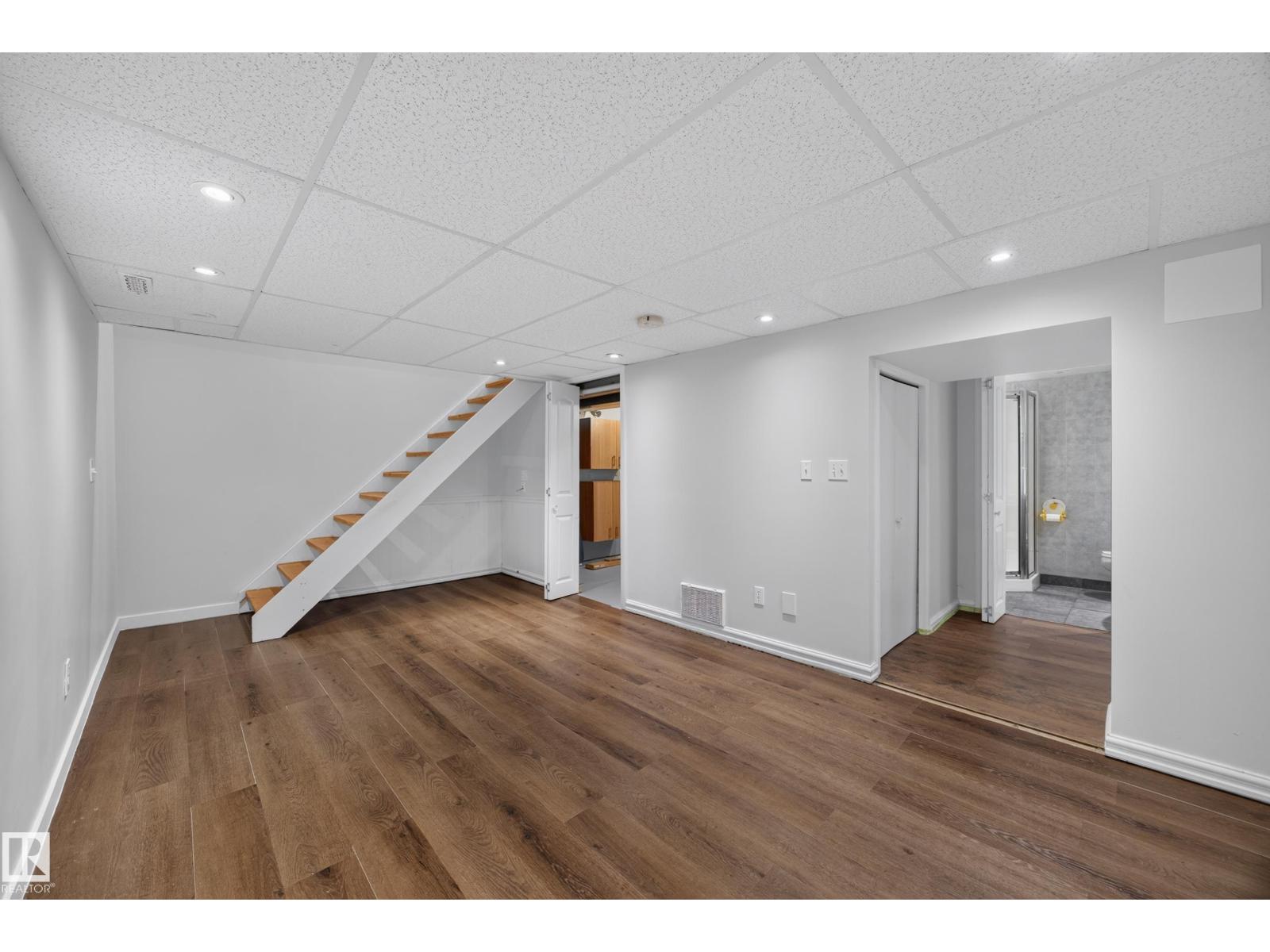 9615 75 Av NW, Edmonton, Alberta  T6E 1H7 - Photo 24 - E4510050