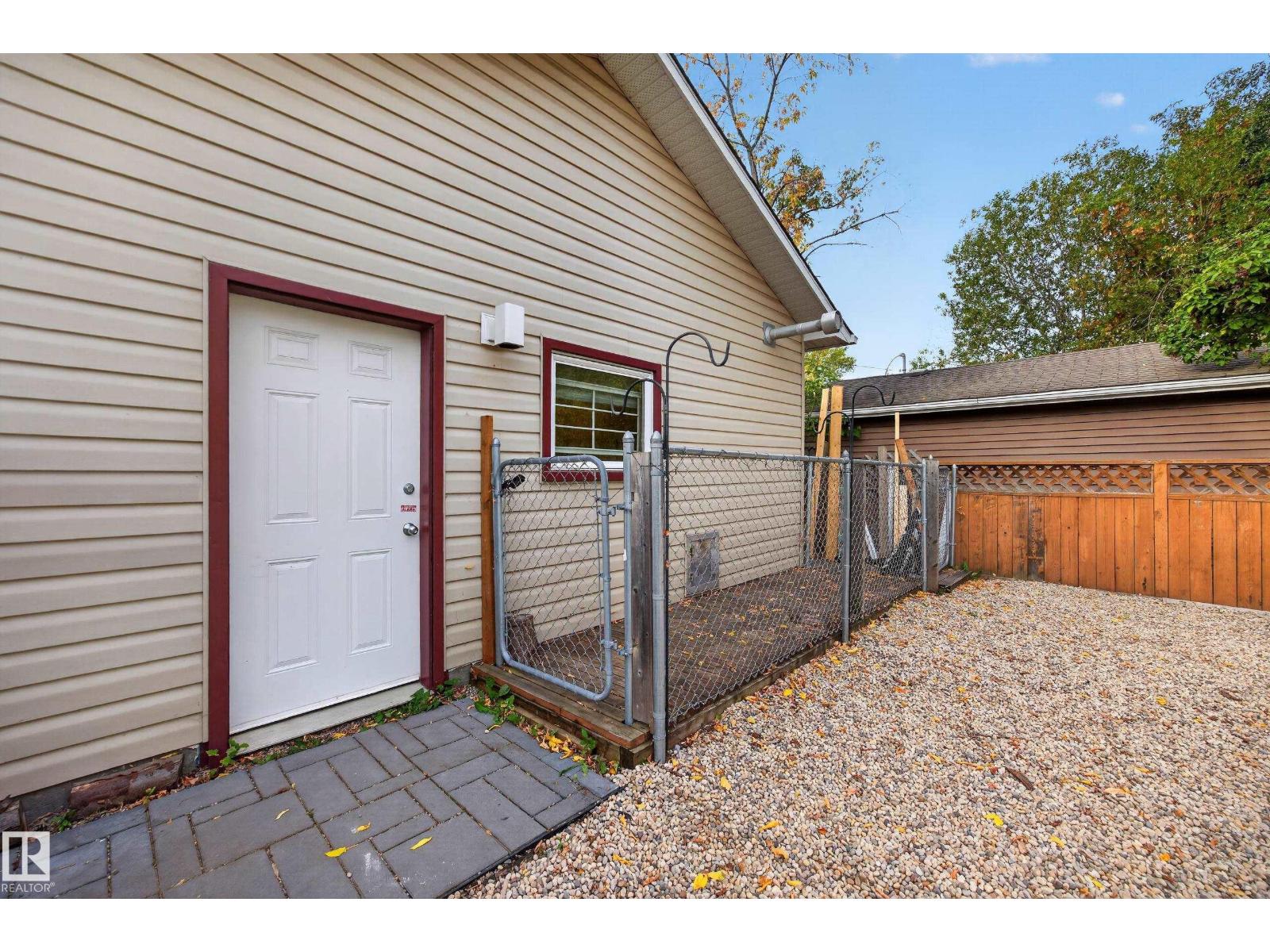 9615 75 Av NW, Edmonton, Alberta  T6E 1H7 - Photo 37 - E4510050