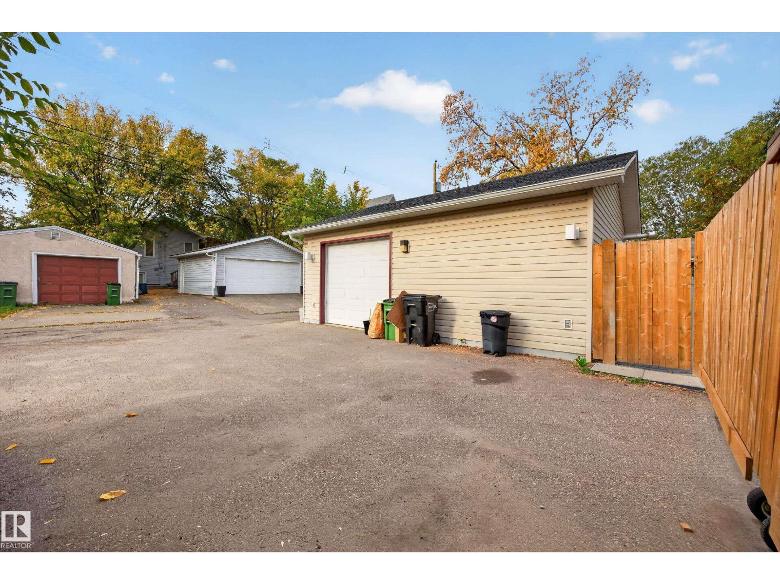 9615 75 Av NW, Edmonton, Alberta  T6E 1H7 - Photo 39 - E4510050