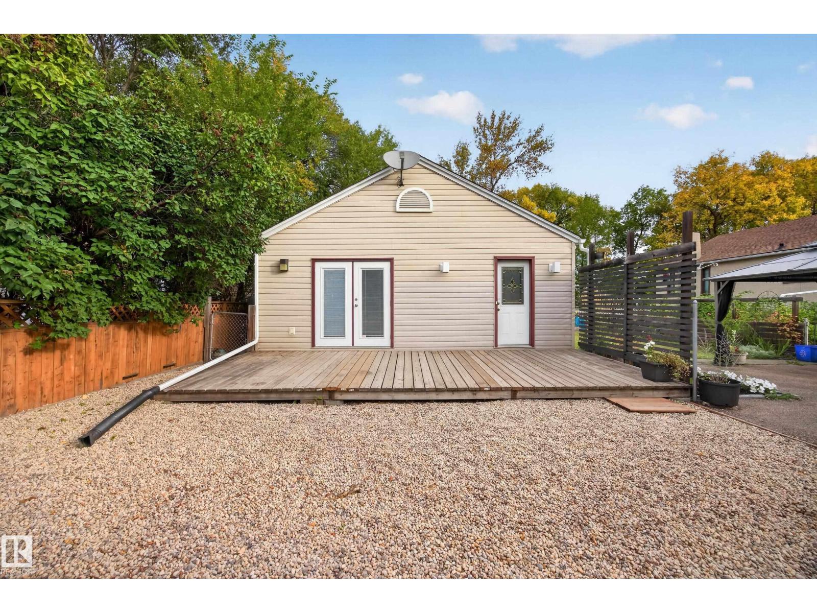 9615 75 Av NW, Edmonton, Alberta  T6E 1H7 - Photo 43 - E4510050