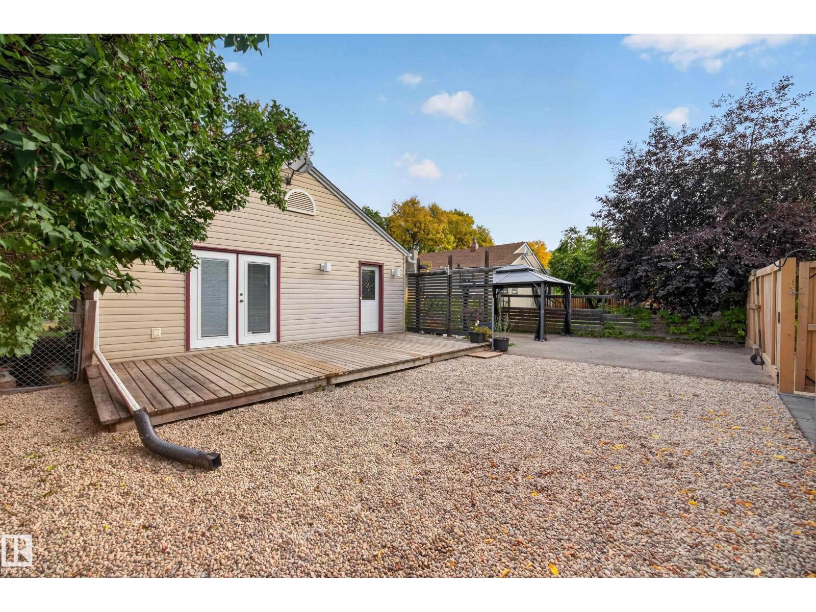 9615 75 Av NW, Edmonton, Alberta  T6E 1H7 - Photo 44 - E4510050