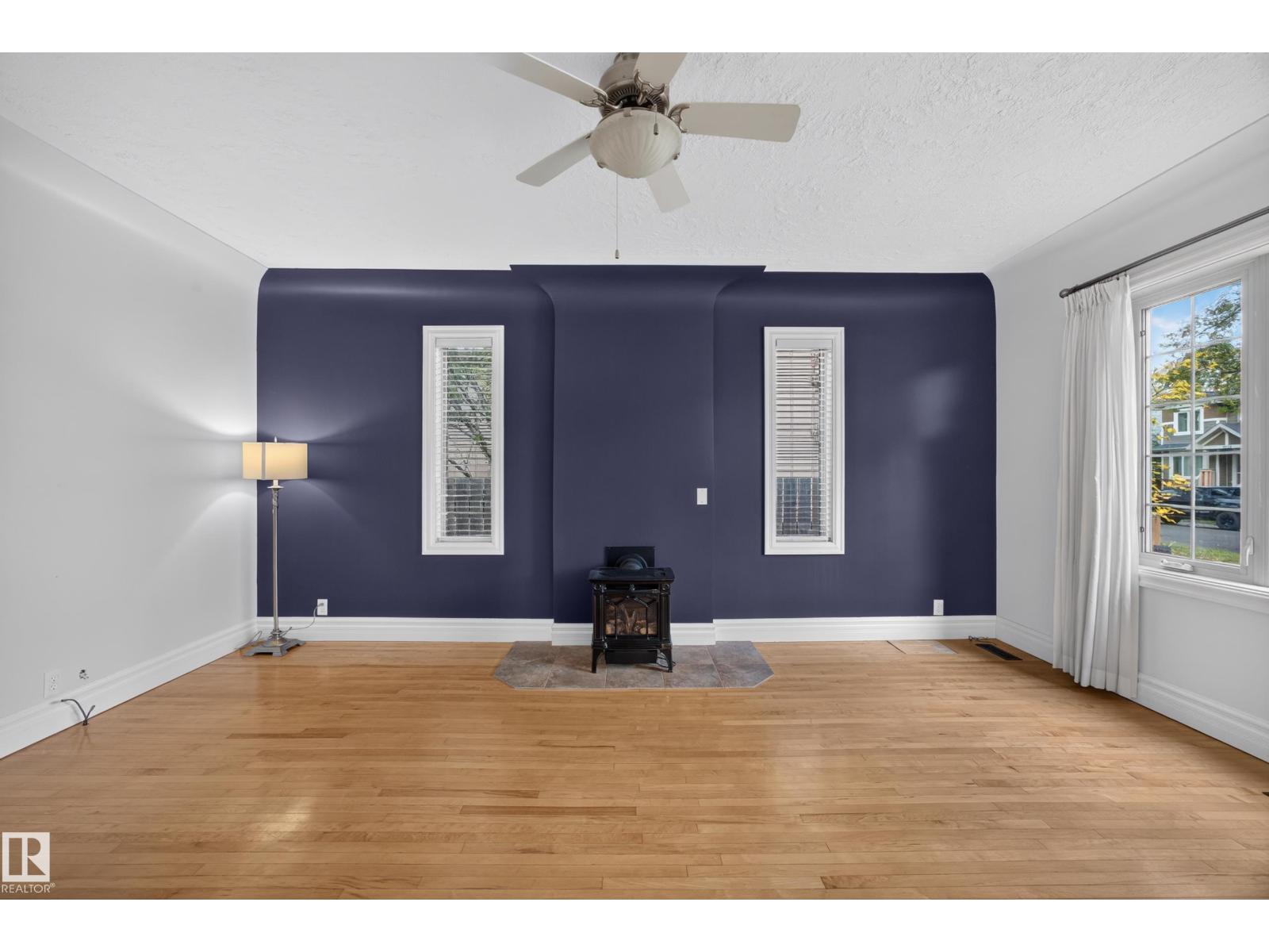 9615 75 Av NW, Edmonton, Alberta  T6E 1H7 - Photo 6 - E4510050