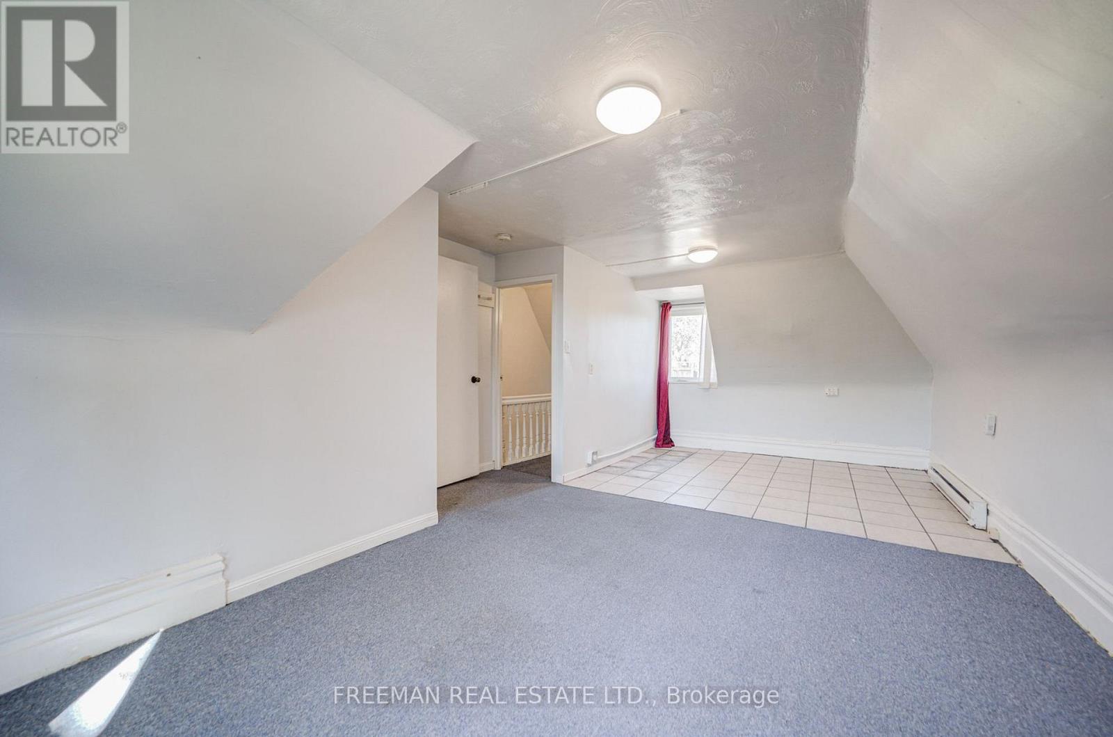 431 Manning Avenue, Toronto, Ontario  M6G 2V6 - Photo 31 - C13820916