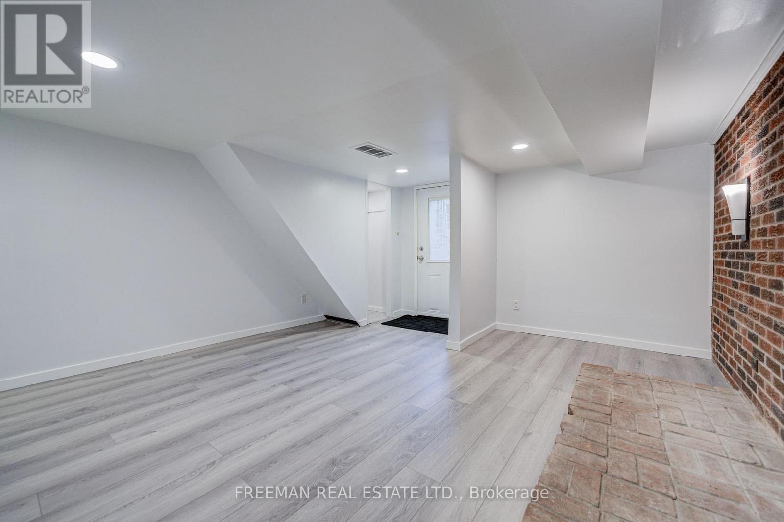 431 Manning Avenue, Toronto, Ontario  M6G 2V6 - Photo 33 - C13820916