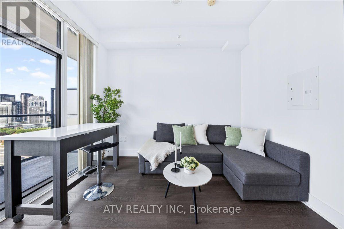 Uph03 - 38 Iannuzzi Street, Toronto, Ontario  M5V 0S2 - Photo 15 - C13820974