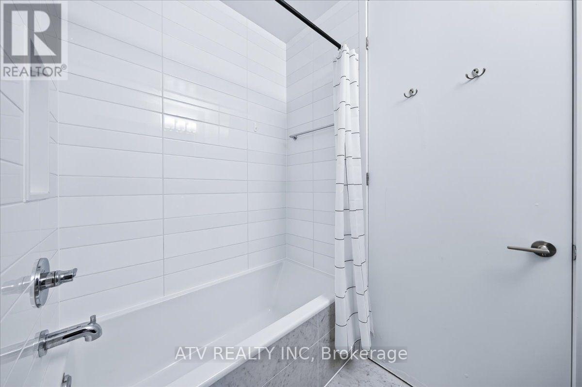 Uph03 - 38 Iannuzzi Street, Toronto, Ontario  M5V 0S2 - Photo 21 - C13820974