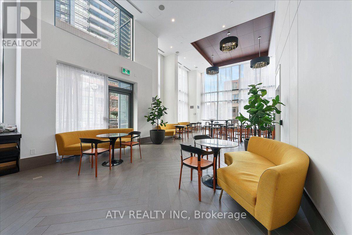 Uph03 - 38 Iannuzzi Street, Toronto, Ontario  M5V 0S2 - Photo 31 - C13820974