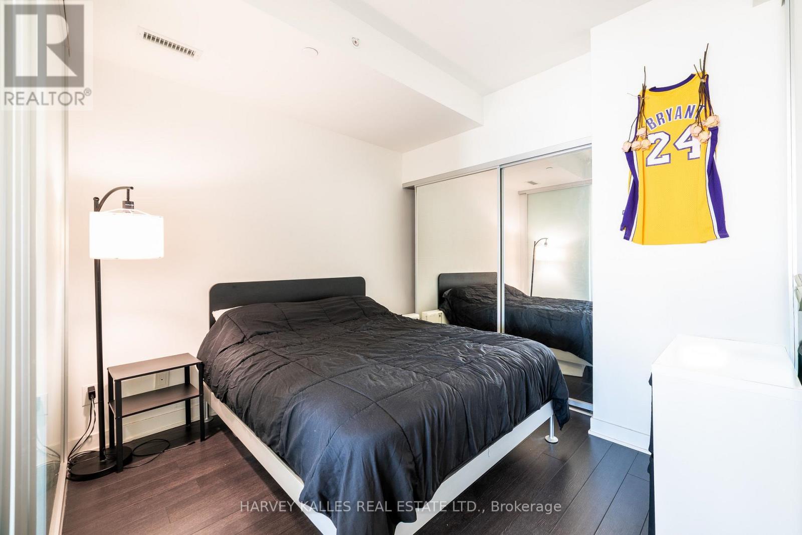 1610 - 210 Simcoe Street, Toronto, Ontario  M5T 0A9 - Photo 11 - C13820984