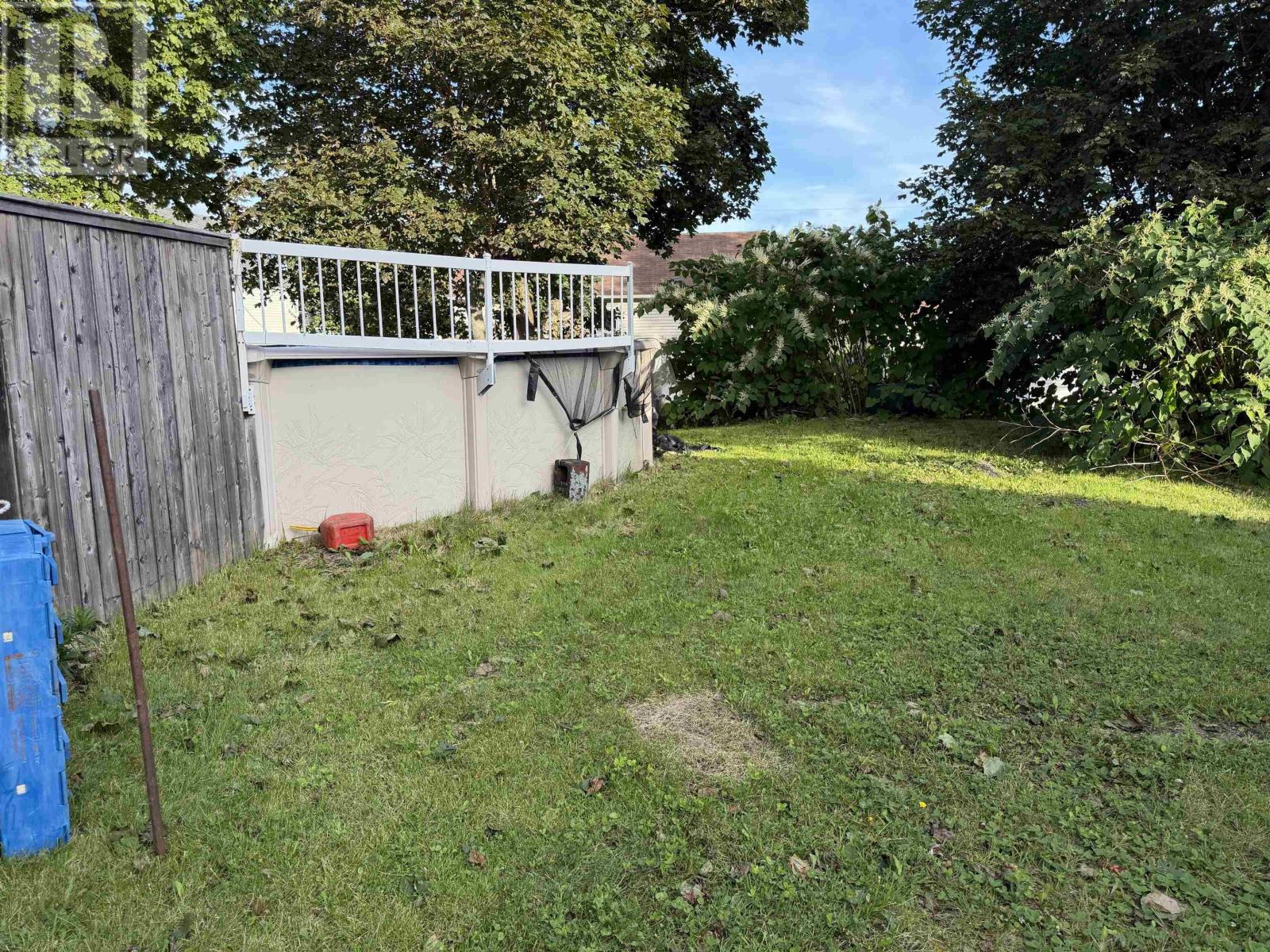 435 York Street photo 31