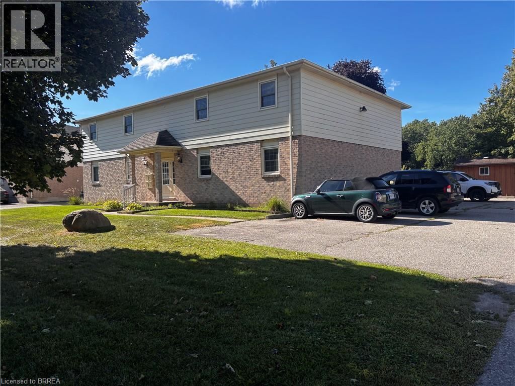 58 WILLOW Street, Paris, Ontario