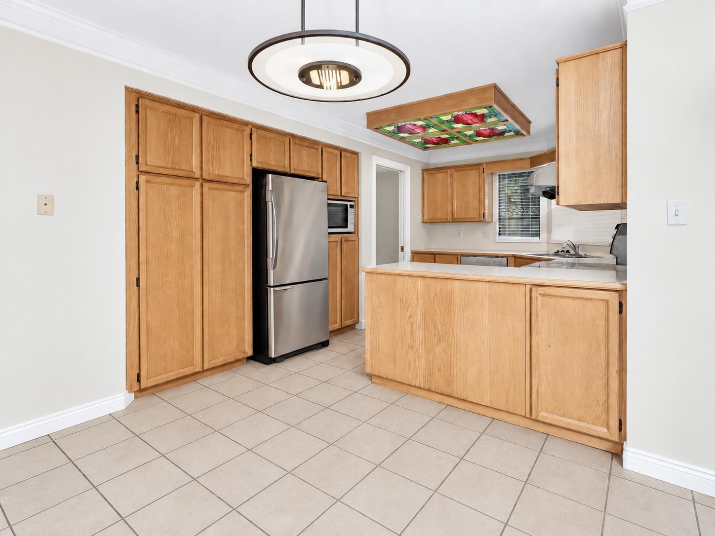 10446 Fraserglen Drive, Surrey, British Columbia  V4N 1T5 - Photo 11 - R3153550