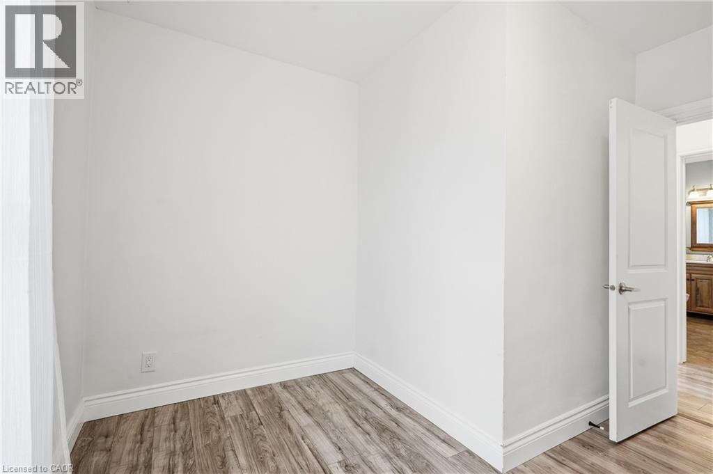 5098 St Lawrence Avenue, Niagara Falls, Ontario  L2E 3Y8 - Photo 17 - 40865471