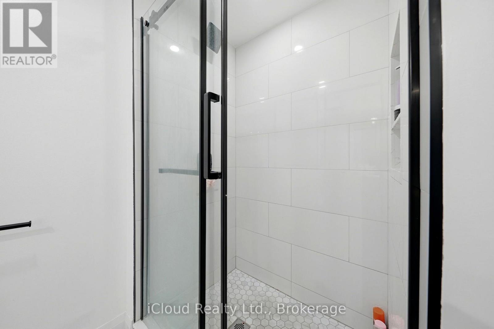 3 Manley Crescent, Thorold, Ontario  L2V 4K2 - Photo 28 - X13821010