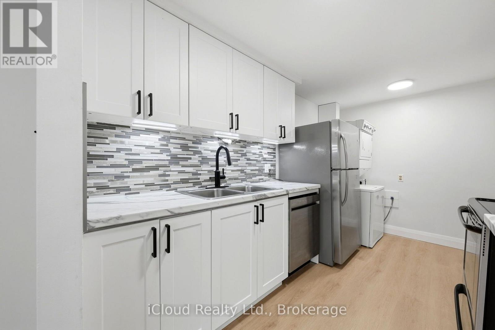 3 Manley Crescent, Thorold, Ontario  L2V 4K2 - Photo 9 - X13821010