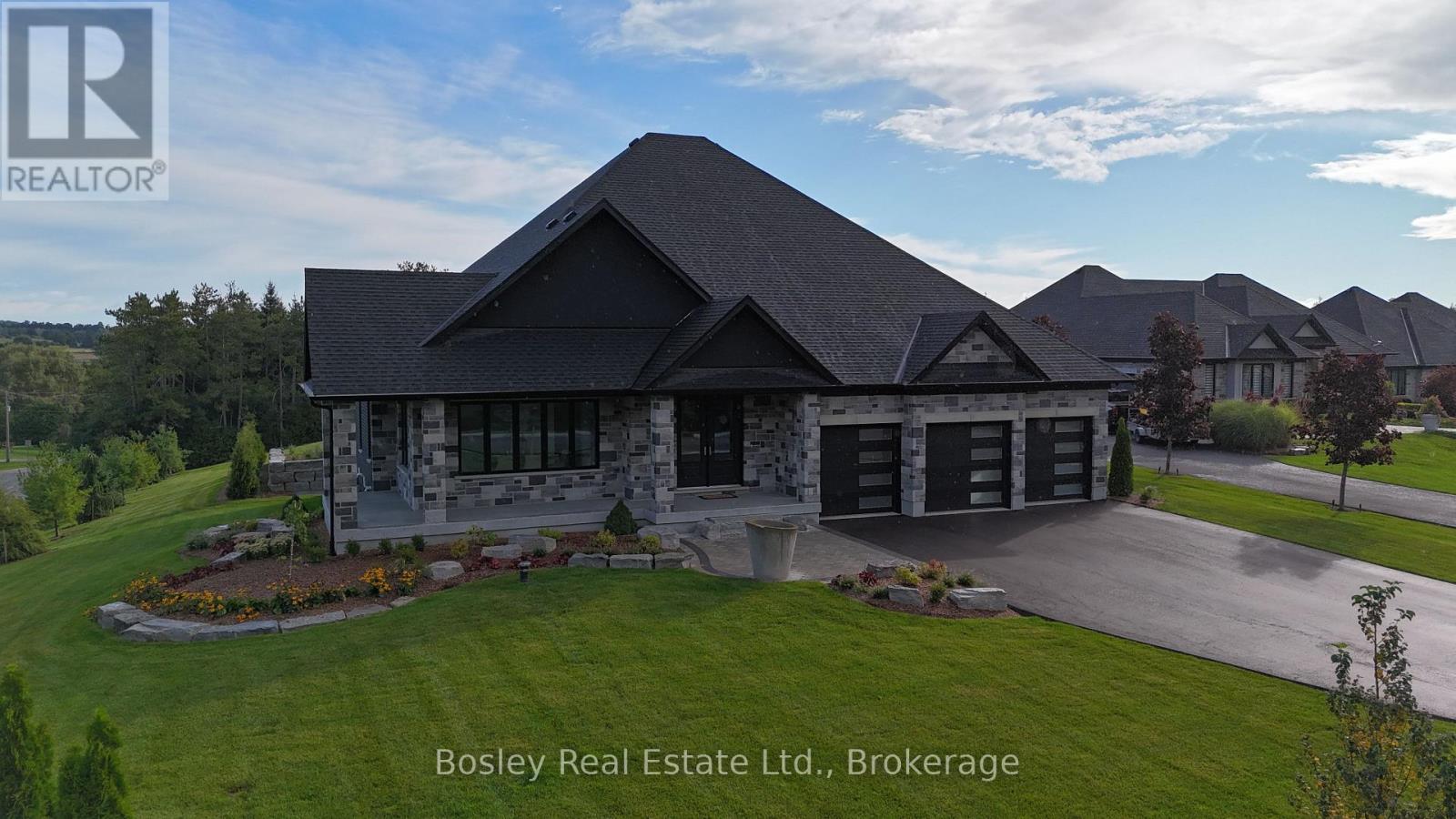 10 Inverhill Avenue, Centre Wellington, Ontario  N0B 1B0 - Photo 3 - X13819934
