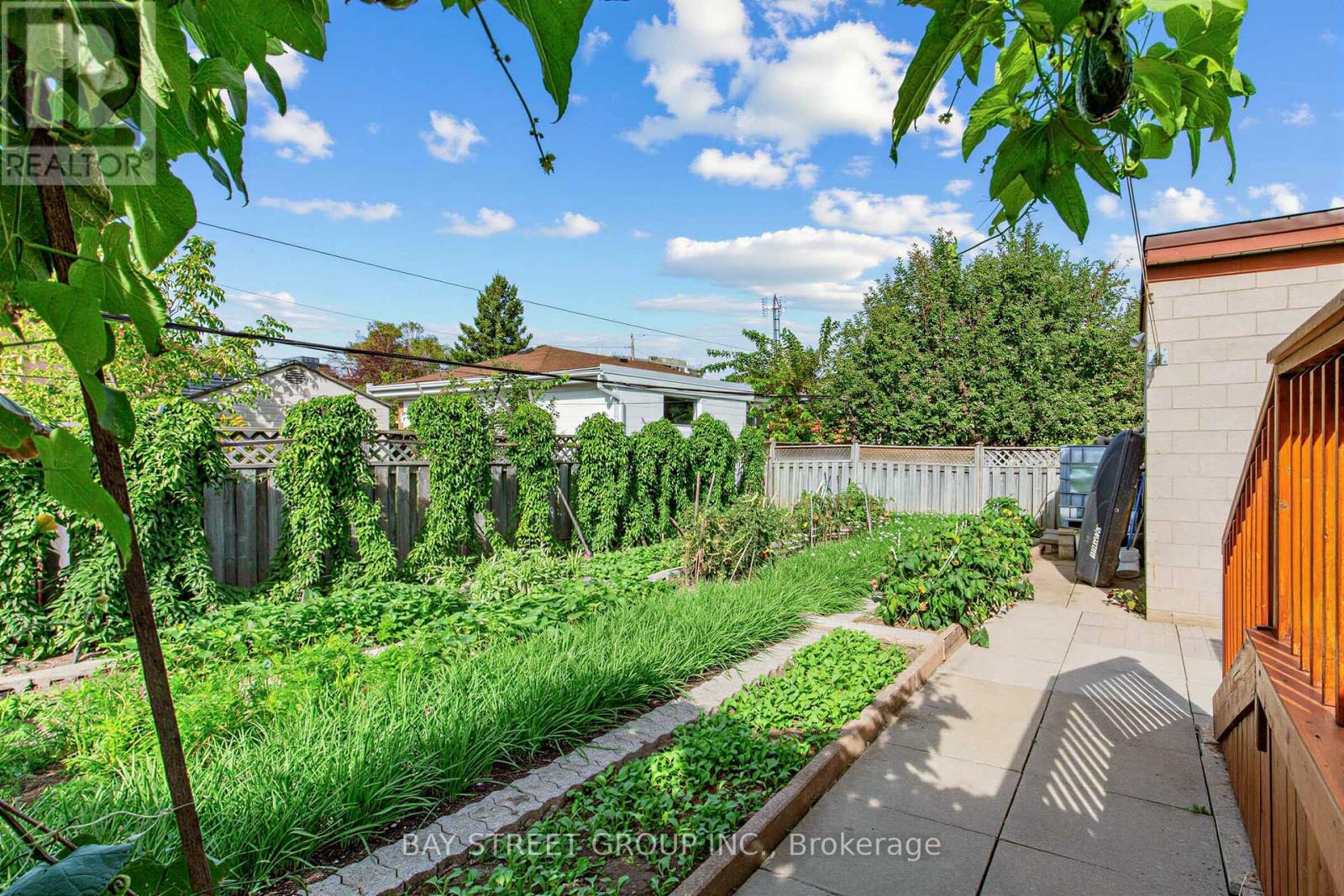 8 Amethyst Road, Toronto, Ontario  M1T 2E7 - Photo 28 - E13817150