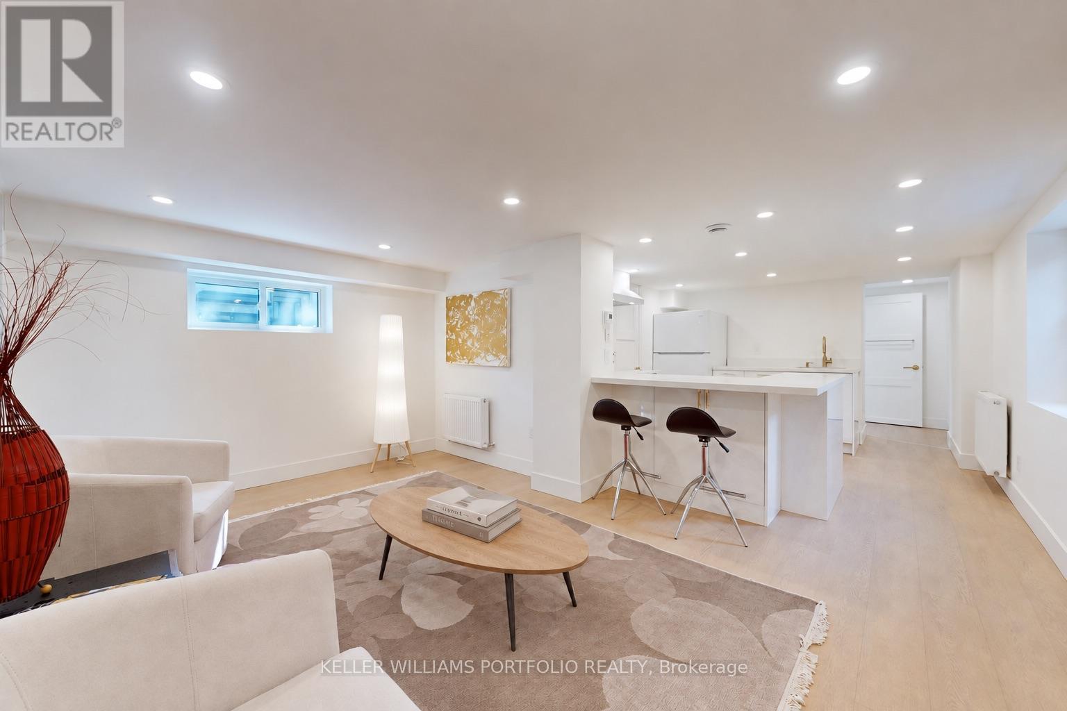 22 Pitt Avenue, Toronto, Ontario  M1L 2R1 - Photo 22 - E13784012