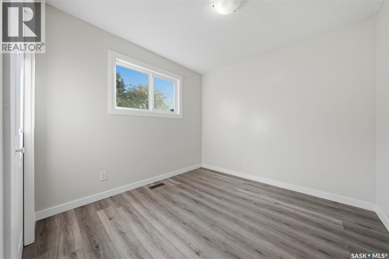 3817 Diefenbaker Drive, Saskatoon, Saskatchewan  S7L 5C6 - Photo 14 - SK049274