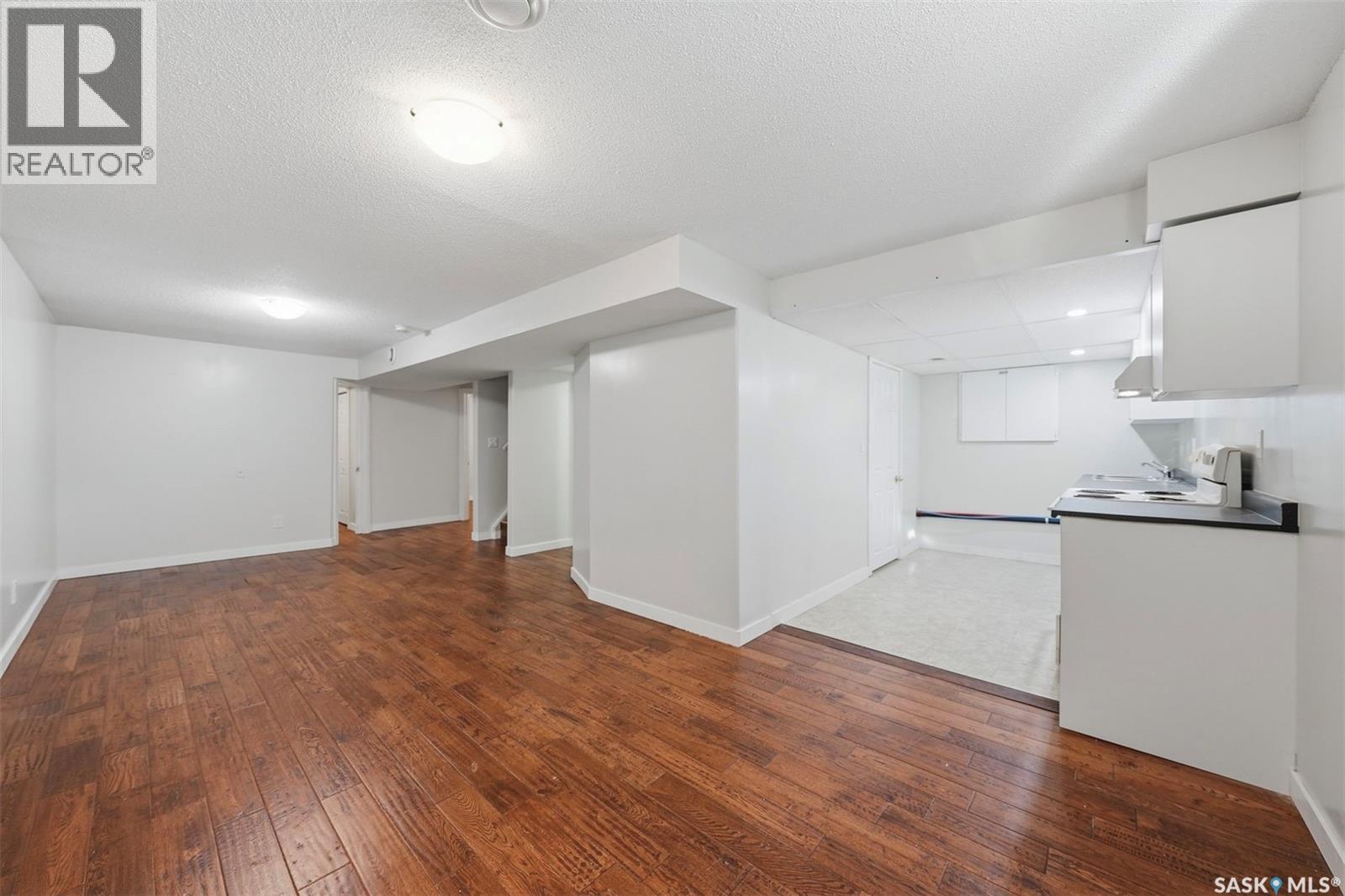 3817 Diefenbaker Drive, Saskatoon, Saskatchewan  S7L 5C6 - Photo 21 - SK049274
