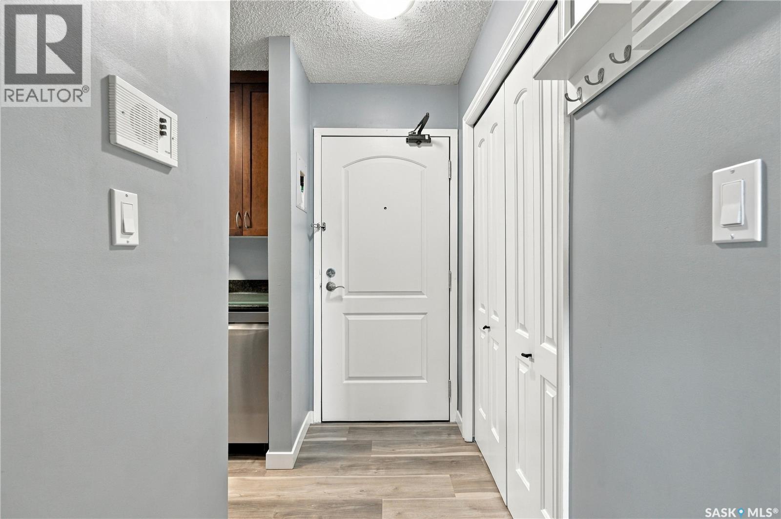 210 2233 St Henry Avenue, Saskatoon, Saskatchewan  S7M 5K6 - Photo 1 - SK049268