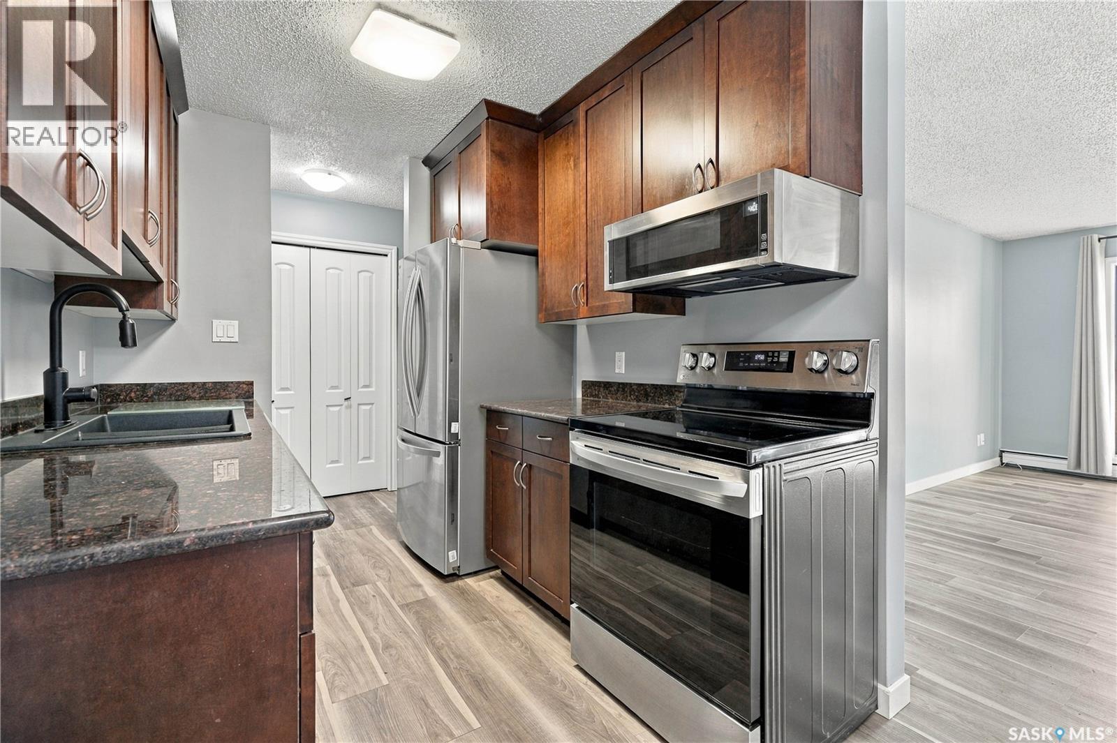 210 2233 St Henry Avenue, Saskatoon, Saskatchewan  S7M 5K6 - Photo 22 - SK049268