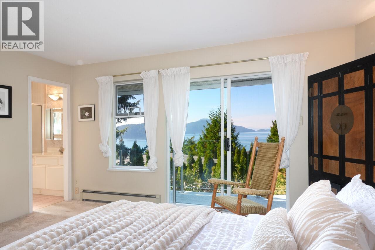 25 Tidewater Way, Lions Bay, British Columbia  V0N 2E0 - Photo 12 - R3168681