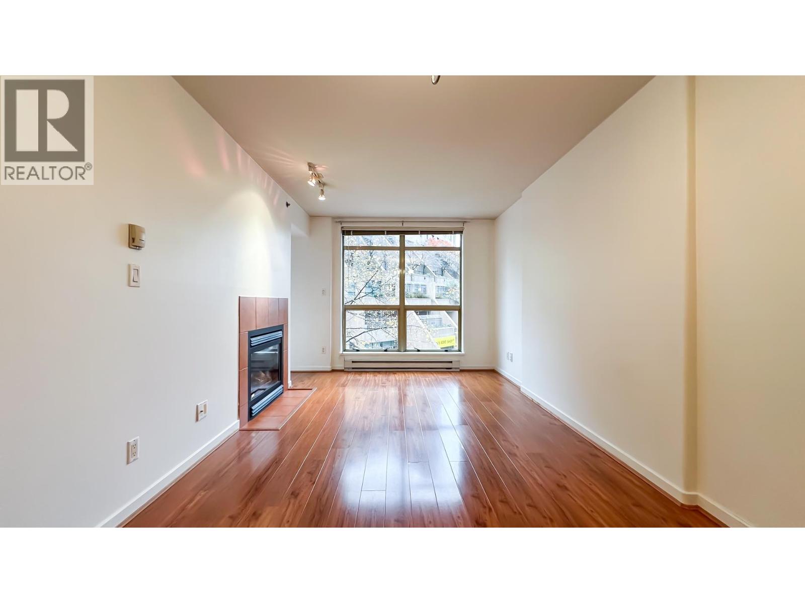 511 819 Hamilton Street, Vancouver, British Columbia  V6B 6M2 - Photo 3 - R3144700